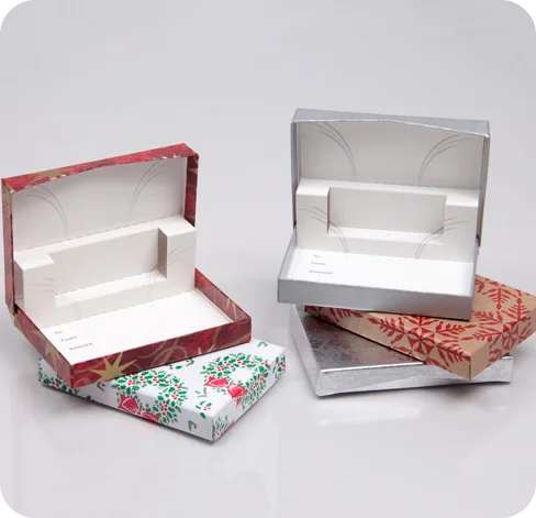 4 gift card boxes