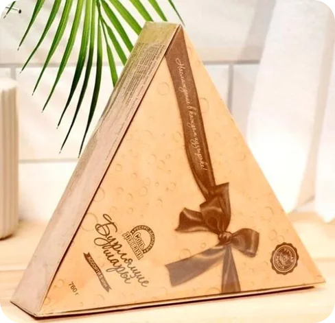 4 kraft triangular boxes