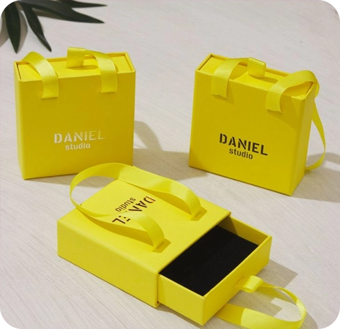 4 pull out boxes