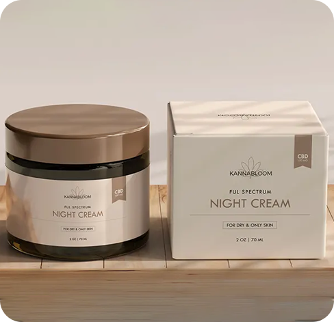 4 square Cream Boxes