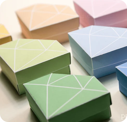 4 two piece diamond boxes