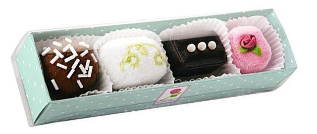 5 petit four boxes